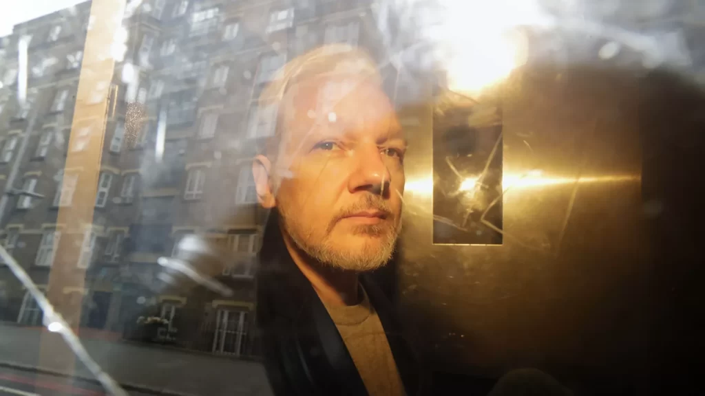 El Gobierno británico aprobó la extradición de Assange a EEUU