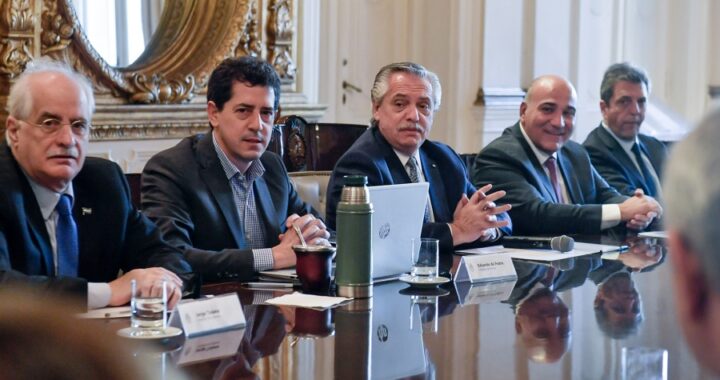 Alberto Fernández participó de la reunión de Gabinete
