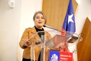 Proyecto de las 40 horas semanales es aprobado por la Comisión de Hacienda del Senado en Chile