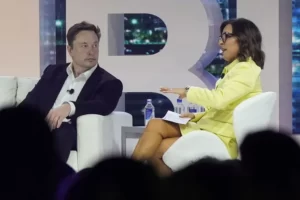 Elon Musk designa a la ejecutiva de medios Linda Yaccarino como nueva CEO de Twitter